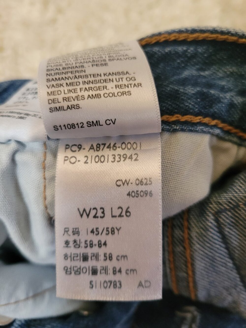 Levi's Lightweight 501 Cropped Jeans | Cotton Lyocell | 24" Inseam - Picture 16 of 16